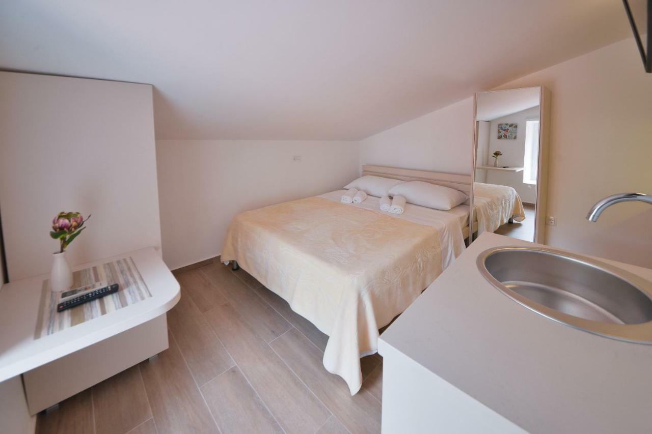 Apartmani Ljubo Rafailovic 2 Рафаиловичи Экстерьер фото